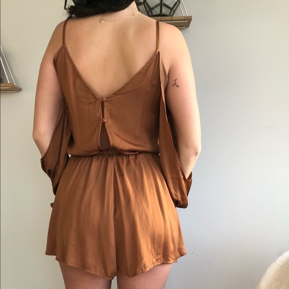 Romper/Playsuit - Picture 2 of 3